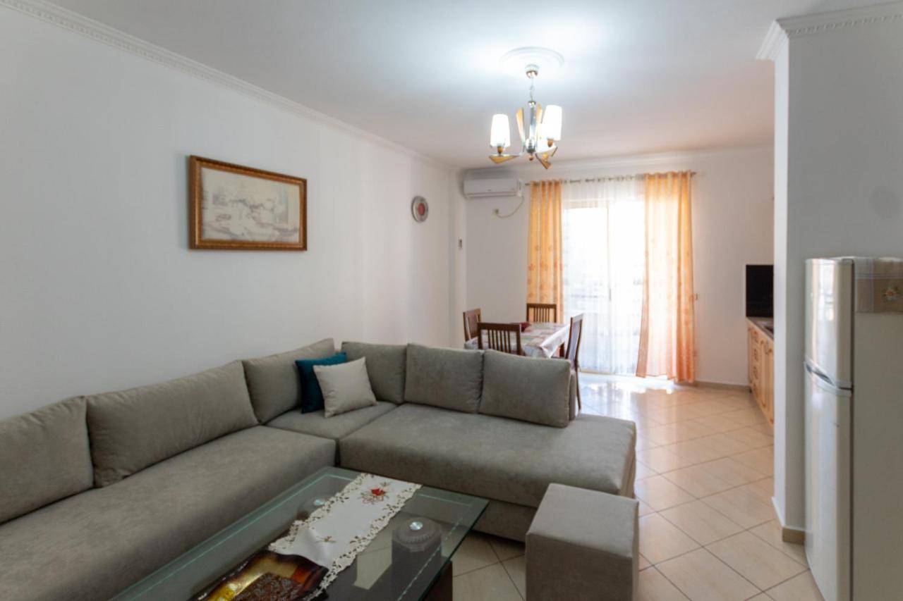 Comfortable Apartment Next To The Beach ดูร์เรส ภายนอก รูปภาพ