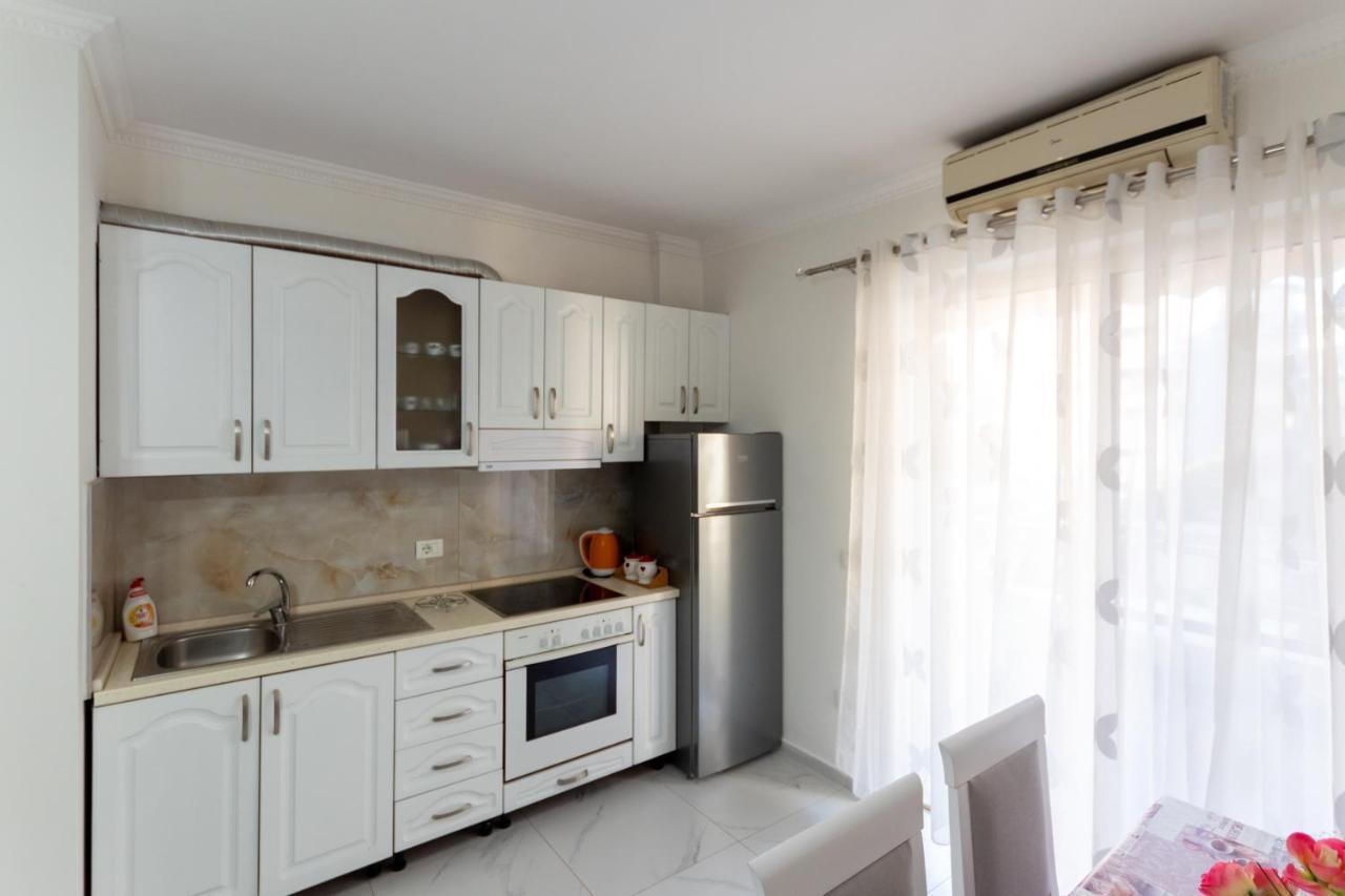 Comfortable Apartment Next To The Beach ดูร์เรส ภายนอก รูปภาพ